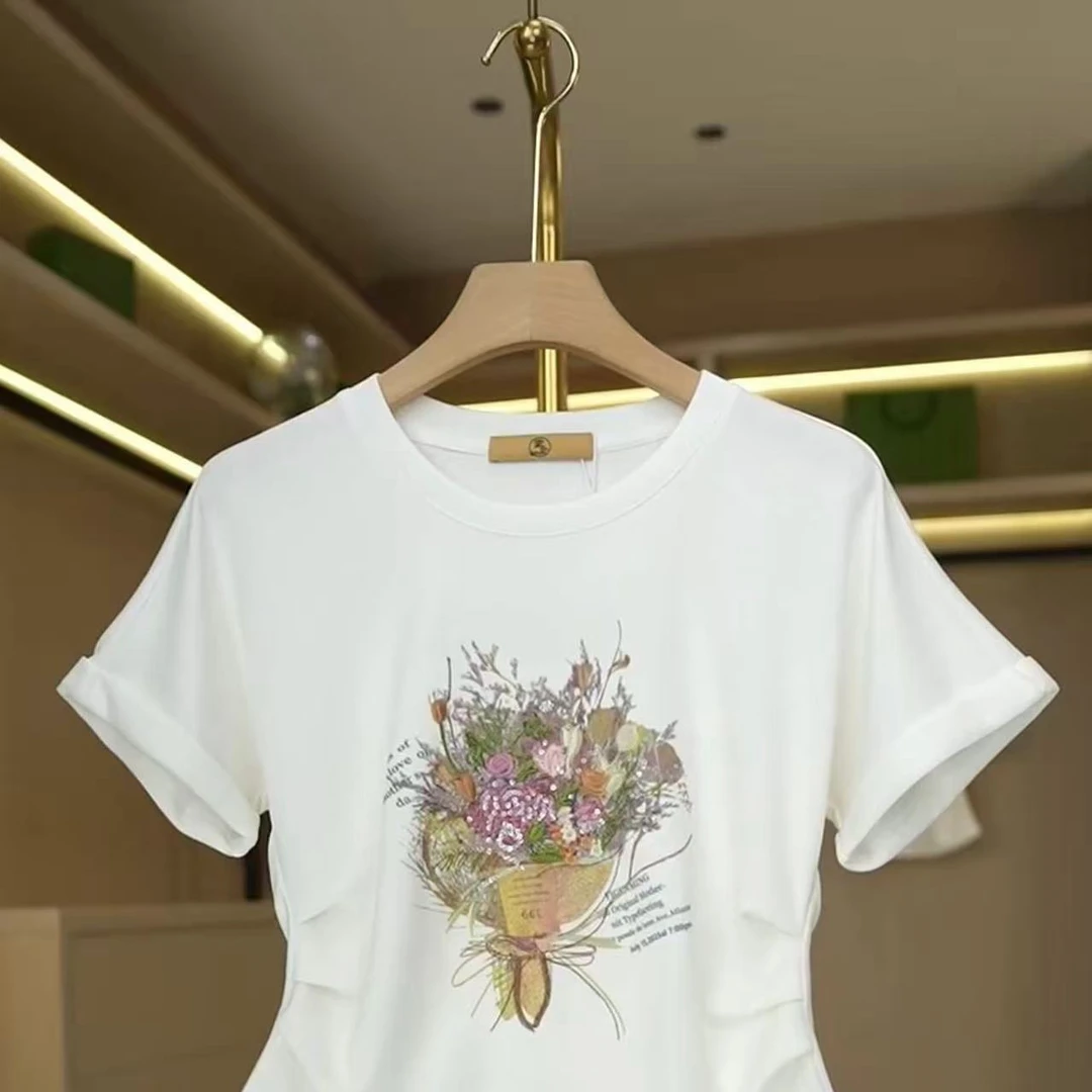 新款一束花刺绣T恤Q25BT2195