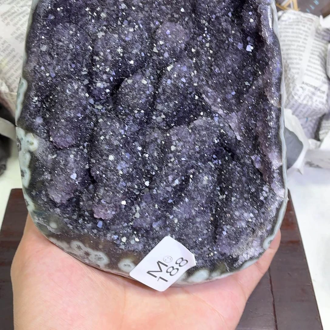 未镶嵌水晶大型摆件（非配饰）