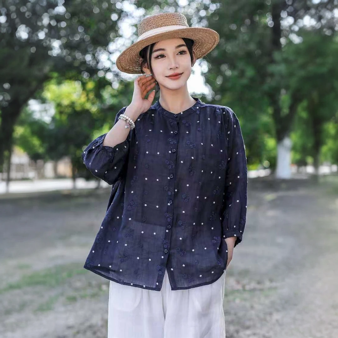 悦己妍色七分袖刺绣圆领刺绣衬衫小衫短款宽松印花休闲女装9093