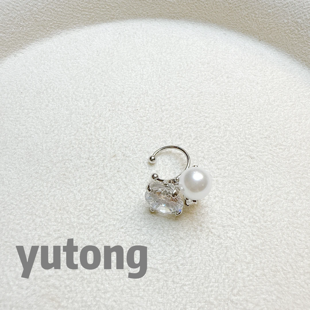 铜合金仿珍珠耳饰 【雨桐轻奢饰品】设计款耳夹YT03543