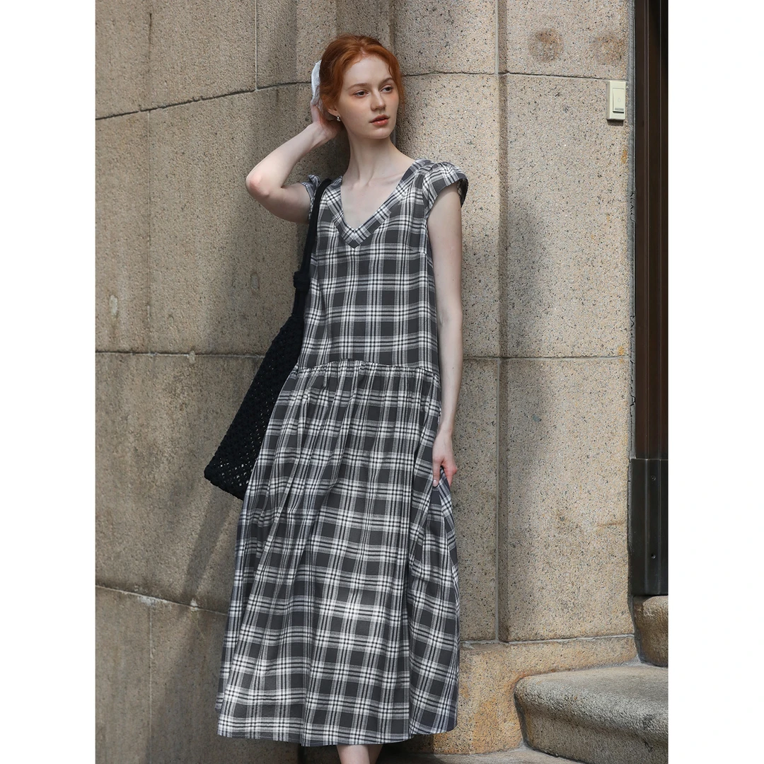 MELLIIY 2025年新款都市复古格纹连衣裙女夏季V领小盖袖休闲长裙