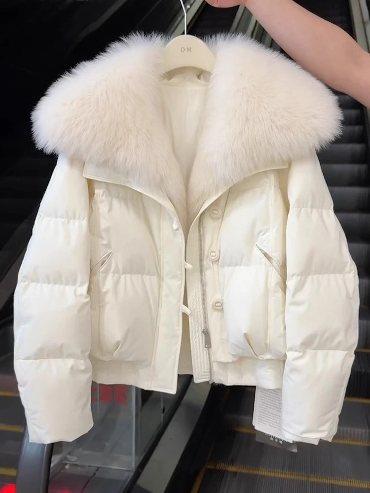 超好看轻奢毛绒大翻领白色羽绒服女2025冬装加厚保暖外套面包服