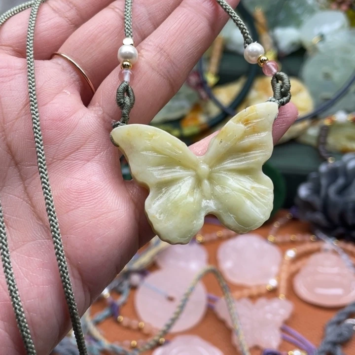 蛇纹石玉合金颈饰