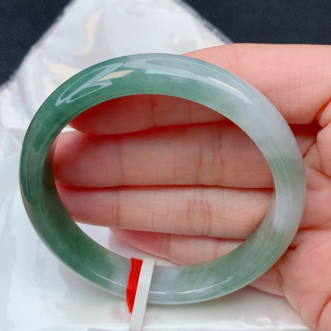 翡翠未镶嵌手镯54.7圈 油青底半山水意境无纹裂福利