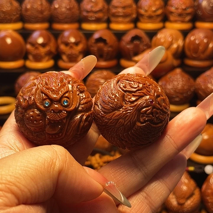 老***阔橄榄核把件橄榄雕刻