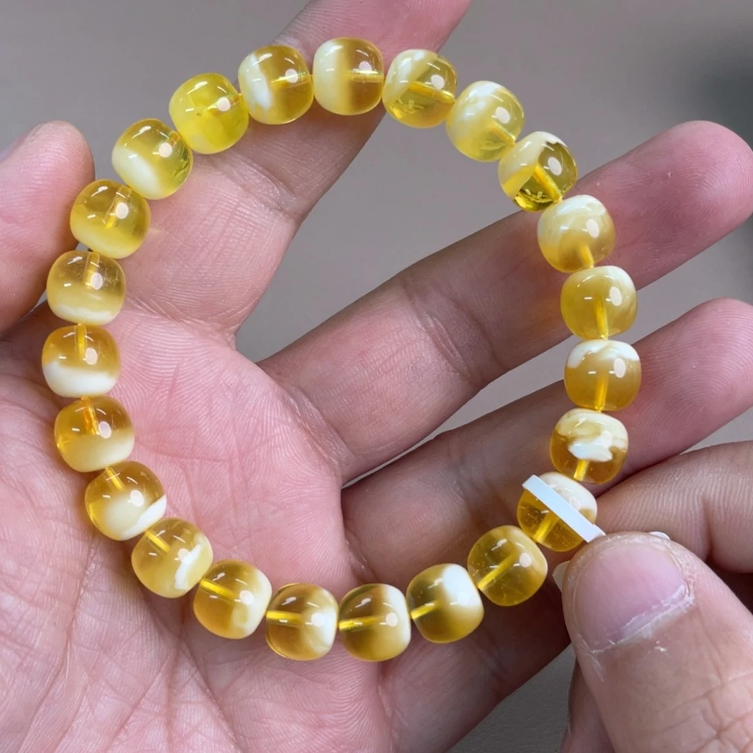 琥珀裸石未镶嵌02700000000