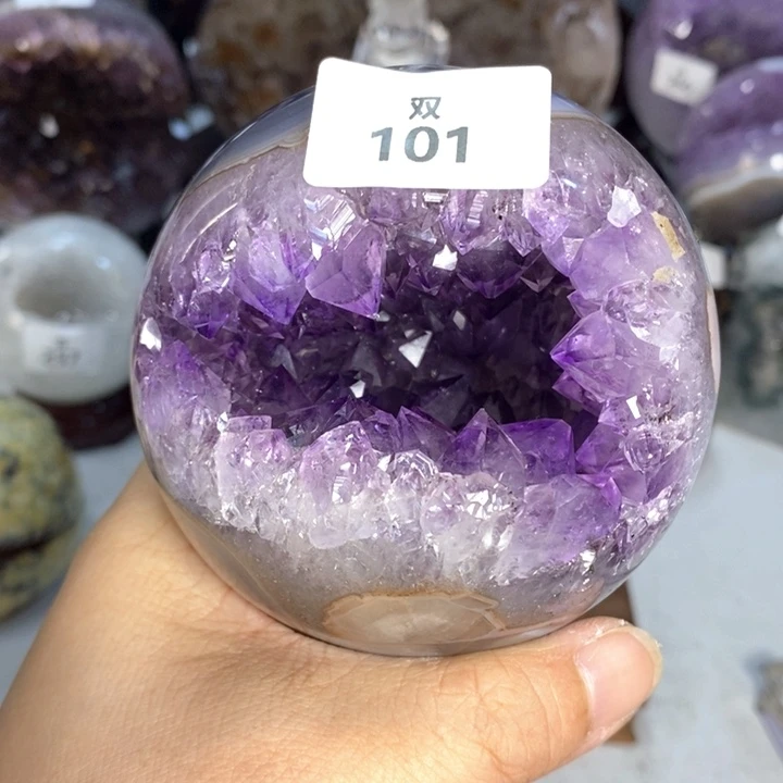 未镶嵌水晶大型摆件（非配饰）