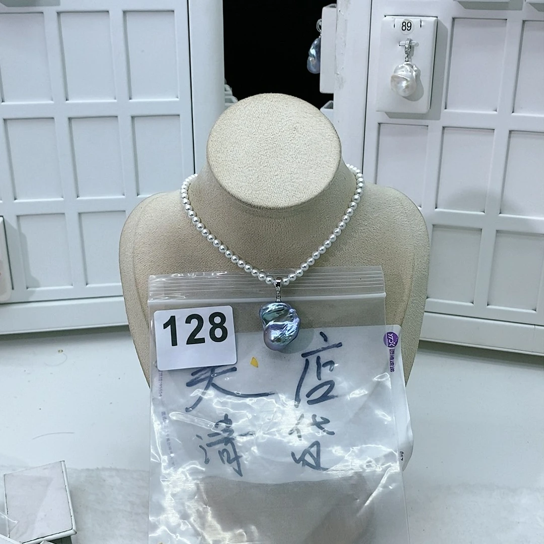 淡水珍珠颈饰合金