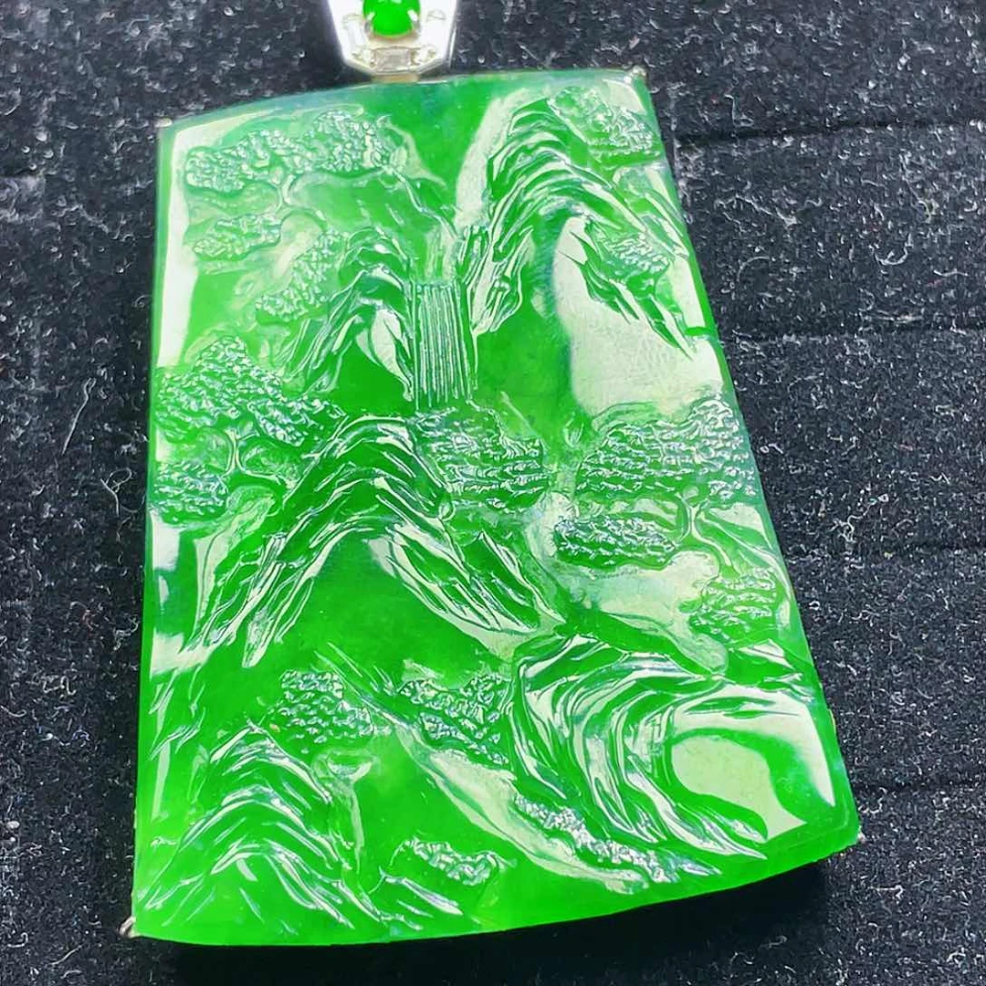 翡翠颈饰未镶嵌60，