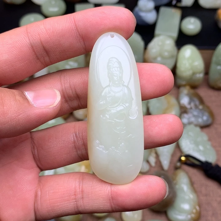 和田玉（糖玉）未镶嵌颈饰
