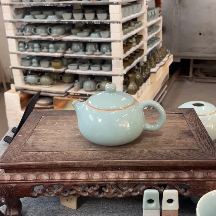 摆件天蓝釉明星款西施壶