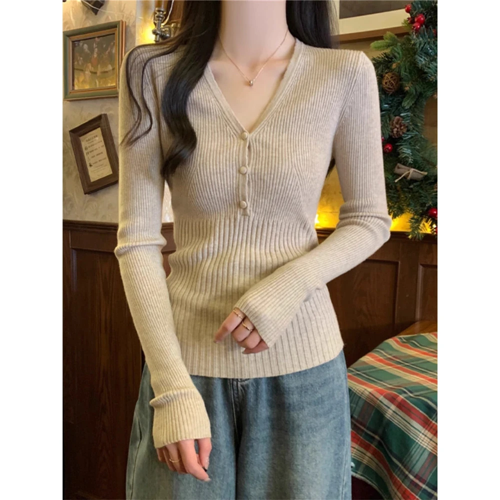 大码港味V领针织打底衫女秋修身显瘦高级感