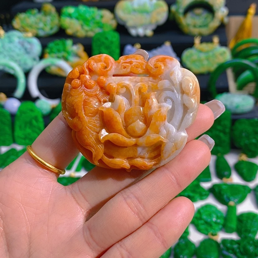 【闪购商品】翡翠颈饰未镶嵌红翡鱼戏荷花如意锁