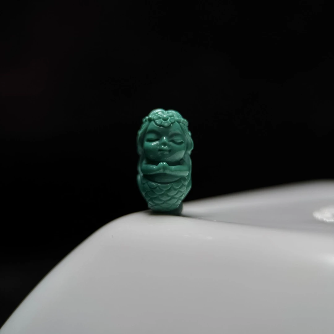 山与枢原矿绿松石手工雕刻美人鱼文玩配背云侧挂高瓷玉化地大质检