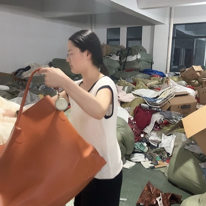 竹子纤维大容量焦糖色托特包