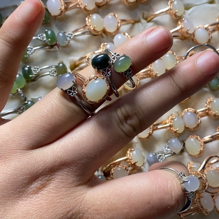 透闪石质玉珠宝半成品未镶嵌健**康