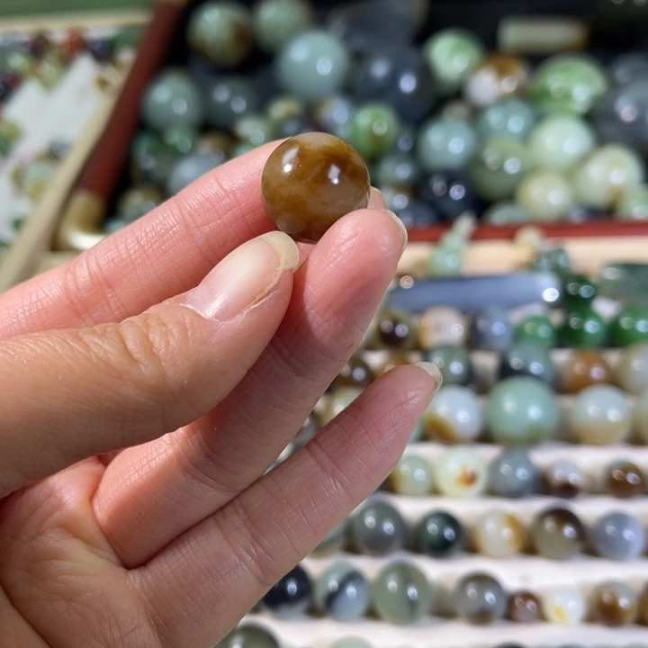 和田玉（糖玉）未镶嵌珠宝半成品16