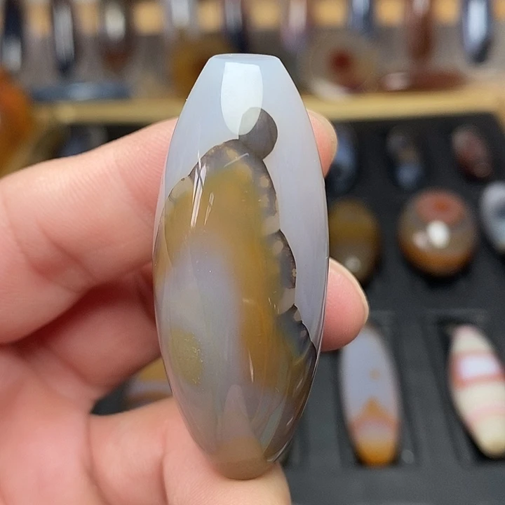 玛瑙/玉髓合金颈饰