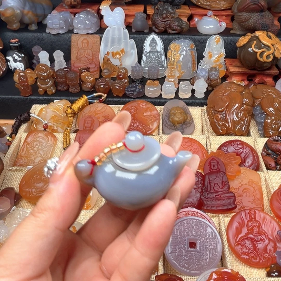 玛瑙/玉髓颈饰未镶嵌