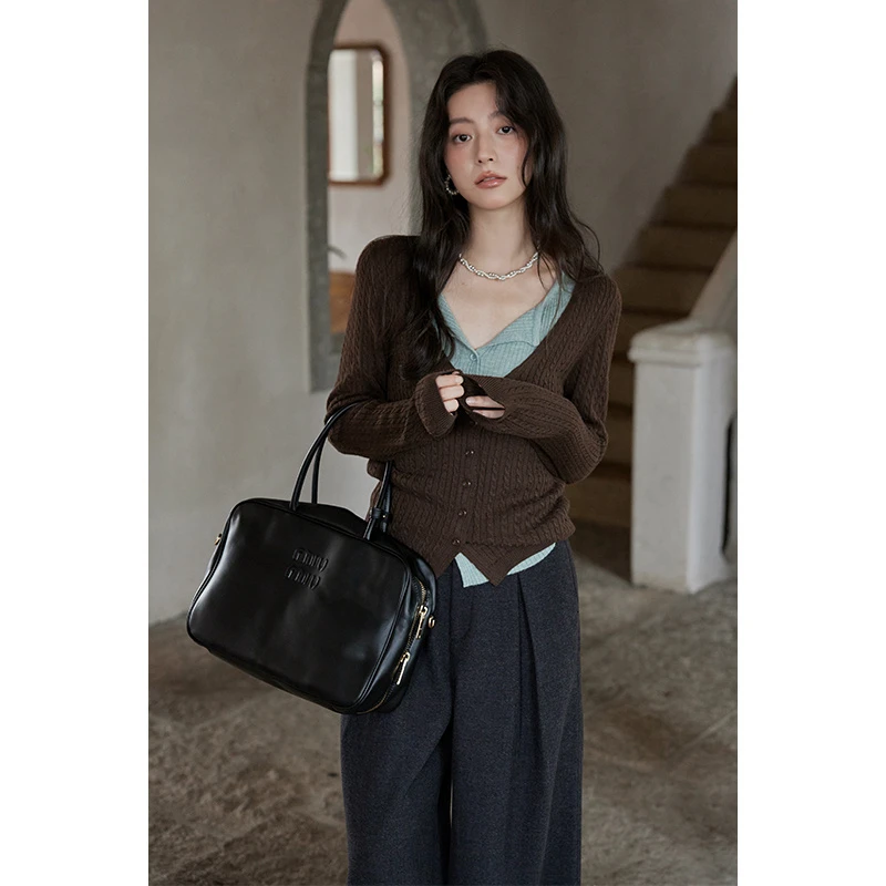 舒服到心坎!修身显瘦上衣小众时尚流行洋气高级假两件短款针织衫