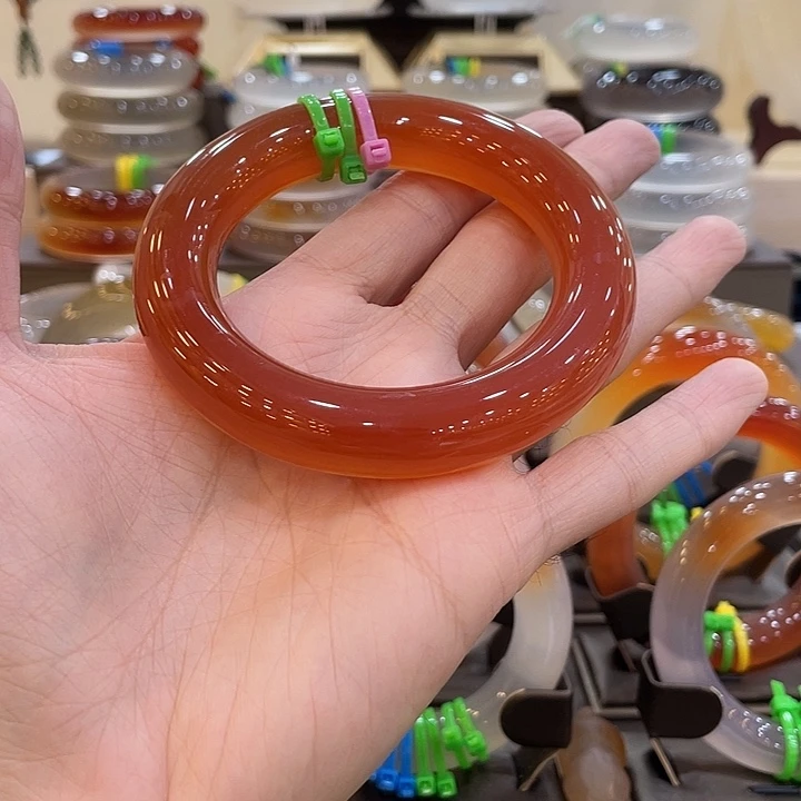 玛瑙/玉髓未镶嵌手镯46