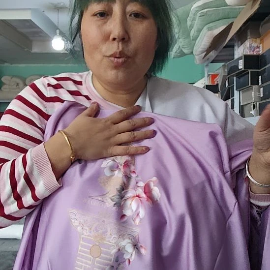 棉高端布的8m，误差5cm，有点水印。