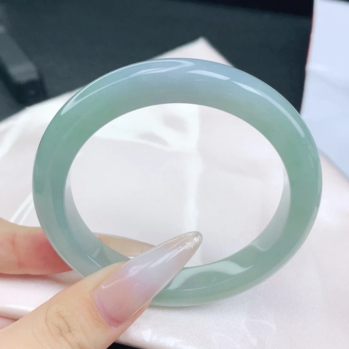 翡翠未镶嵌手镯57-58圈口