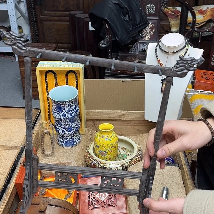 大叶紫檀（黑酸枝木类）