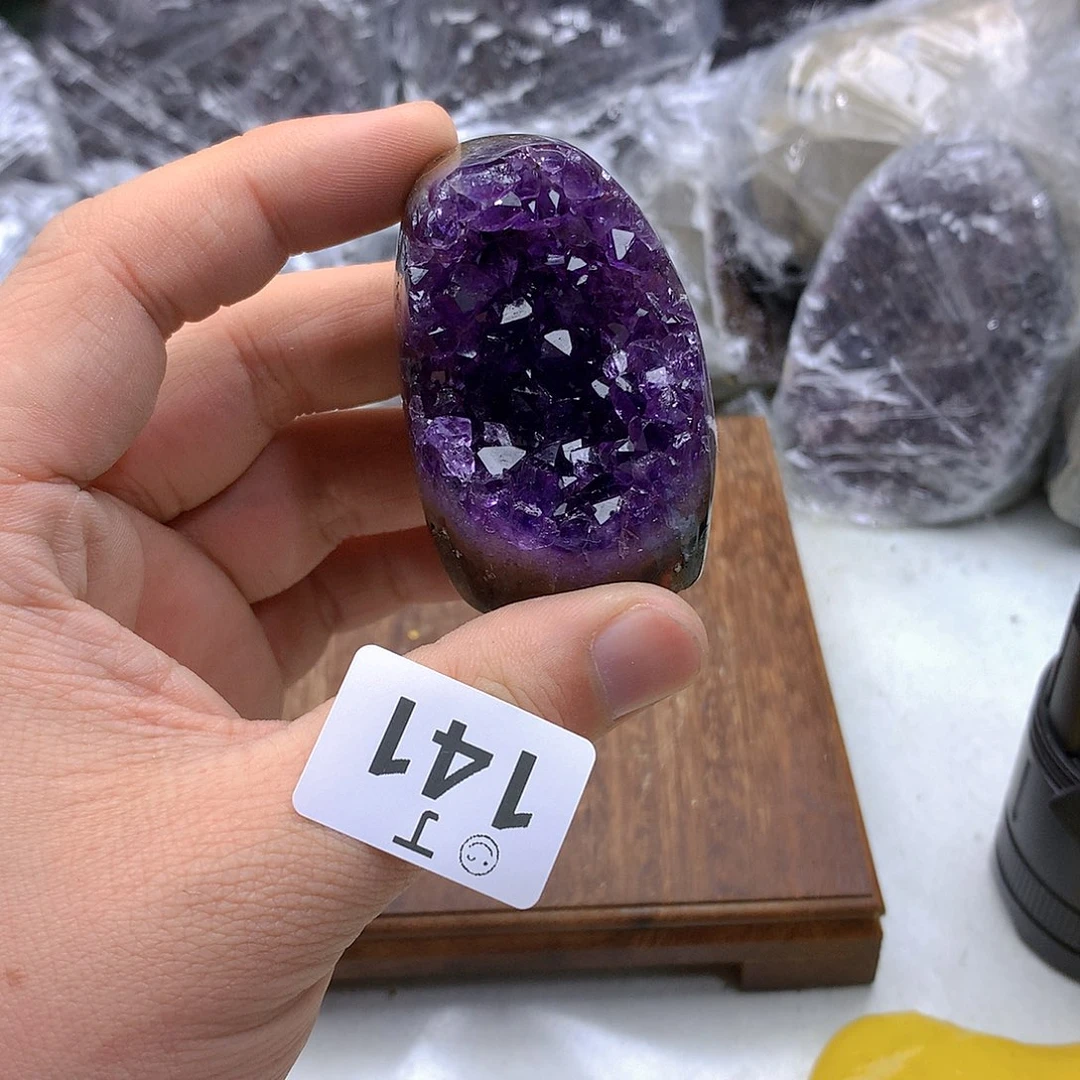 紫晶大型摆件（非配饰）未镶嵌