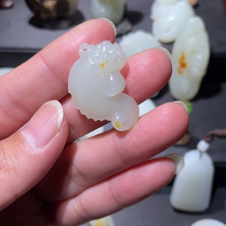 和田玉挂件未镶嵌