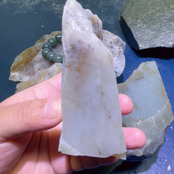 和田玉未镶嵌珠宝半成品