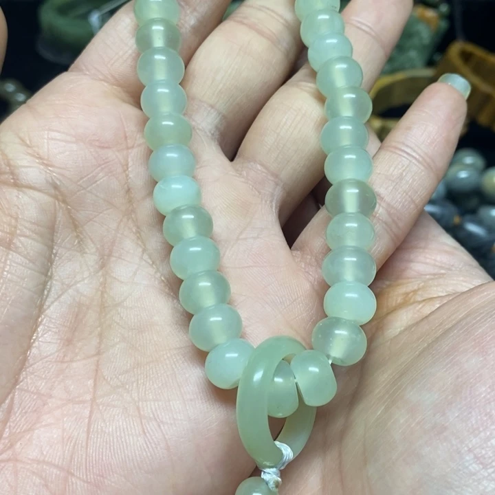 蛇纹石玉珠宝奇石未镶嵌