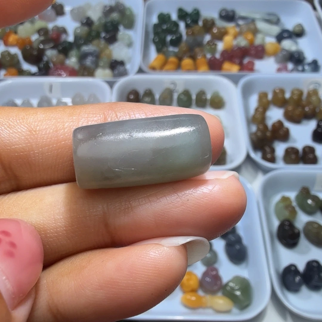 和田玉未镶嵌珠宝奇石