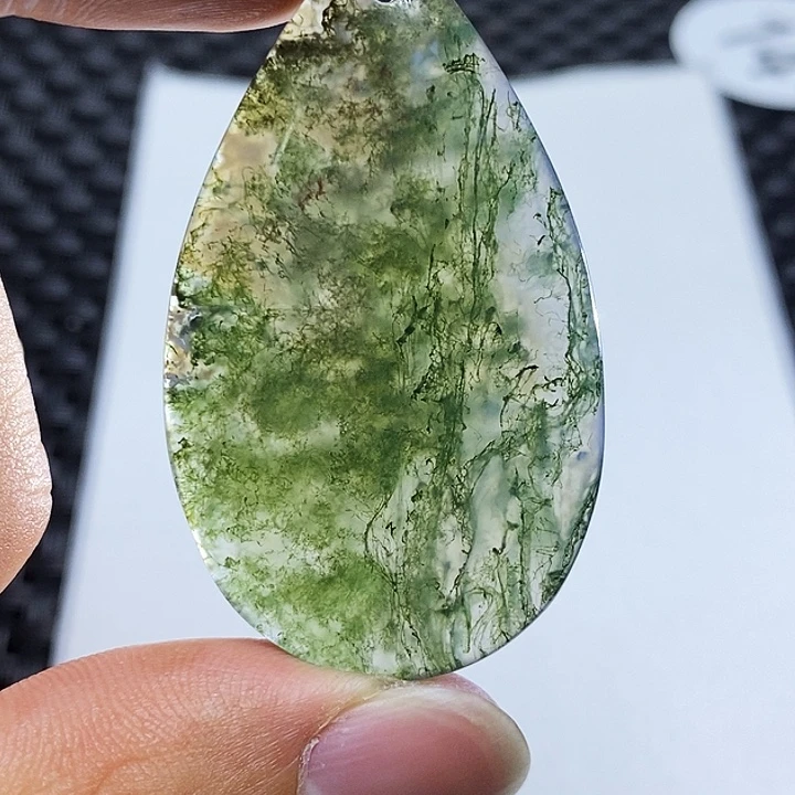 珊***珊玛瑙/玉髓颈饰未镶嵌