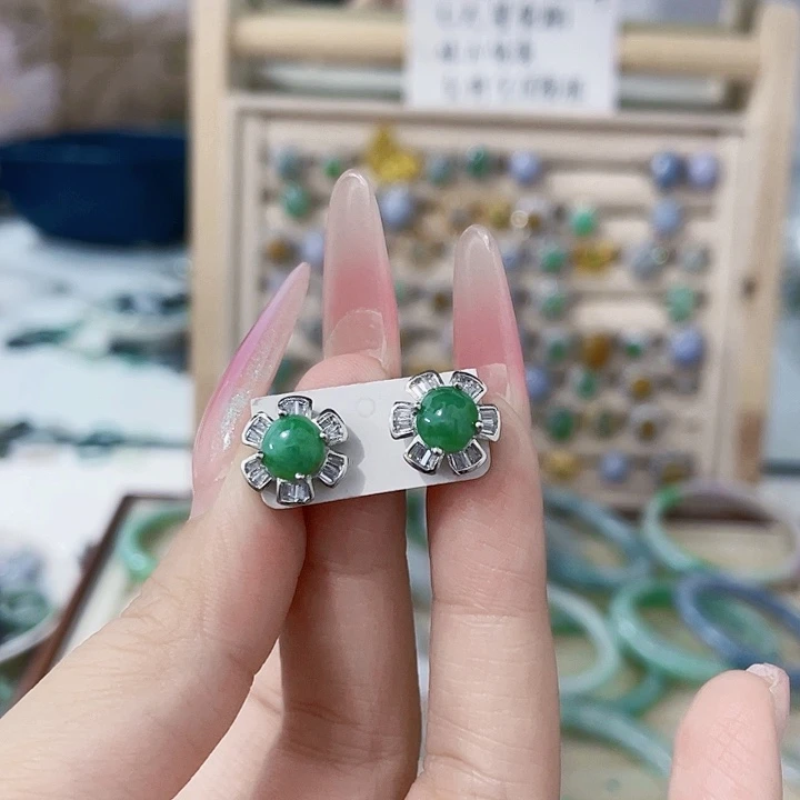 翡翠未镶嵌颈饰天然翡翠Ａ货