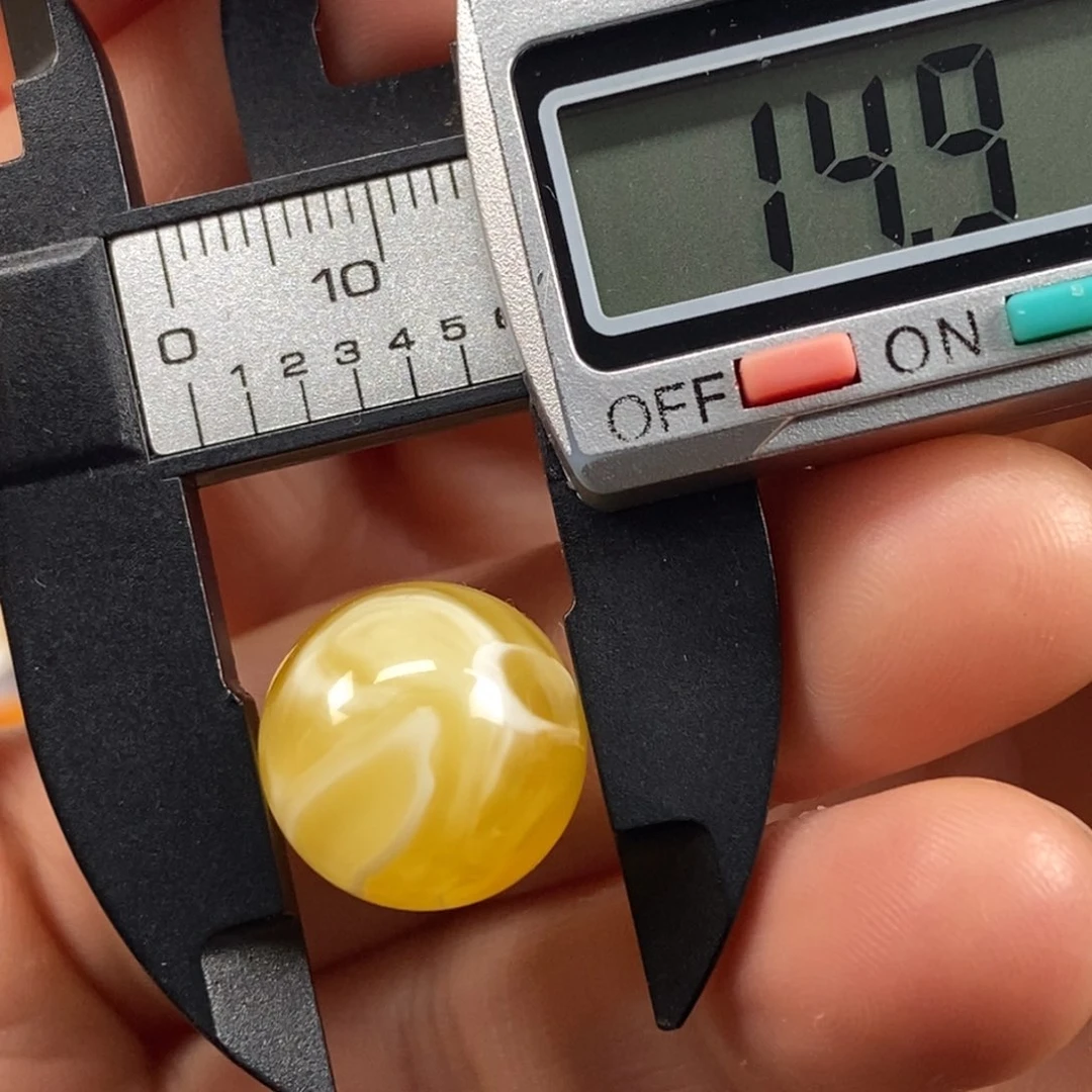 蜜蜡珠宝奇石未镶嵌