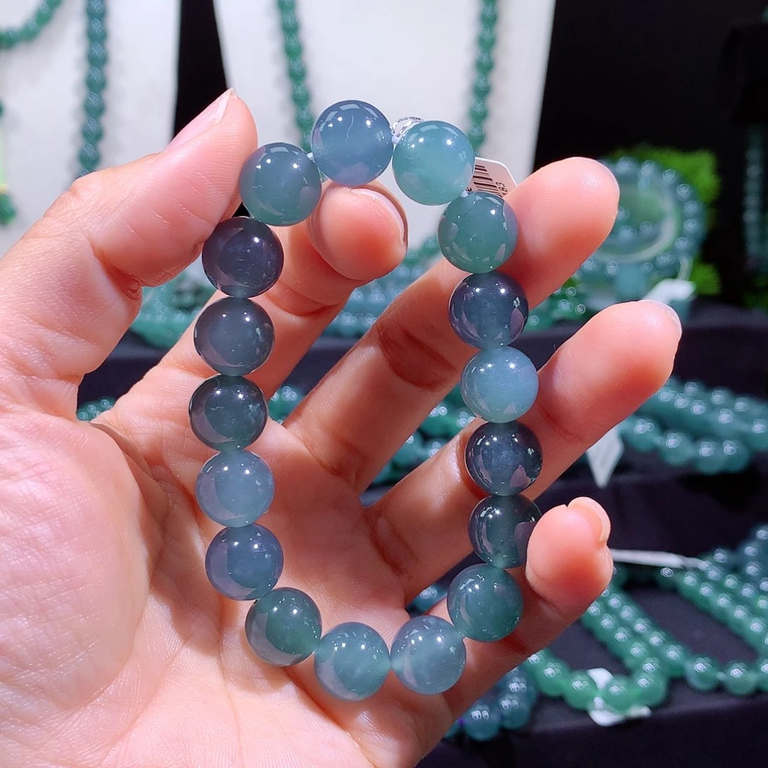 高***板翡翠未镶嵌手链天然a货翡翠手串