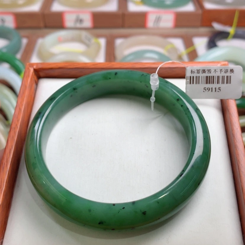 【闪购商品】和田玉手镯未镶嵌60.7