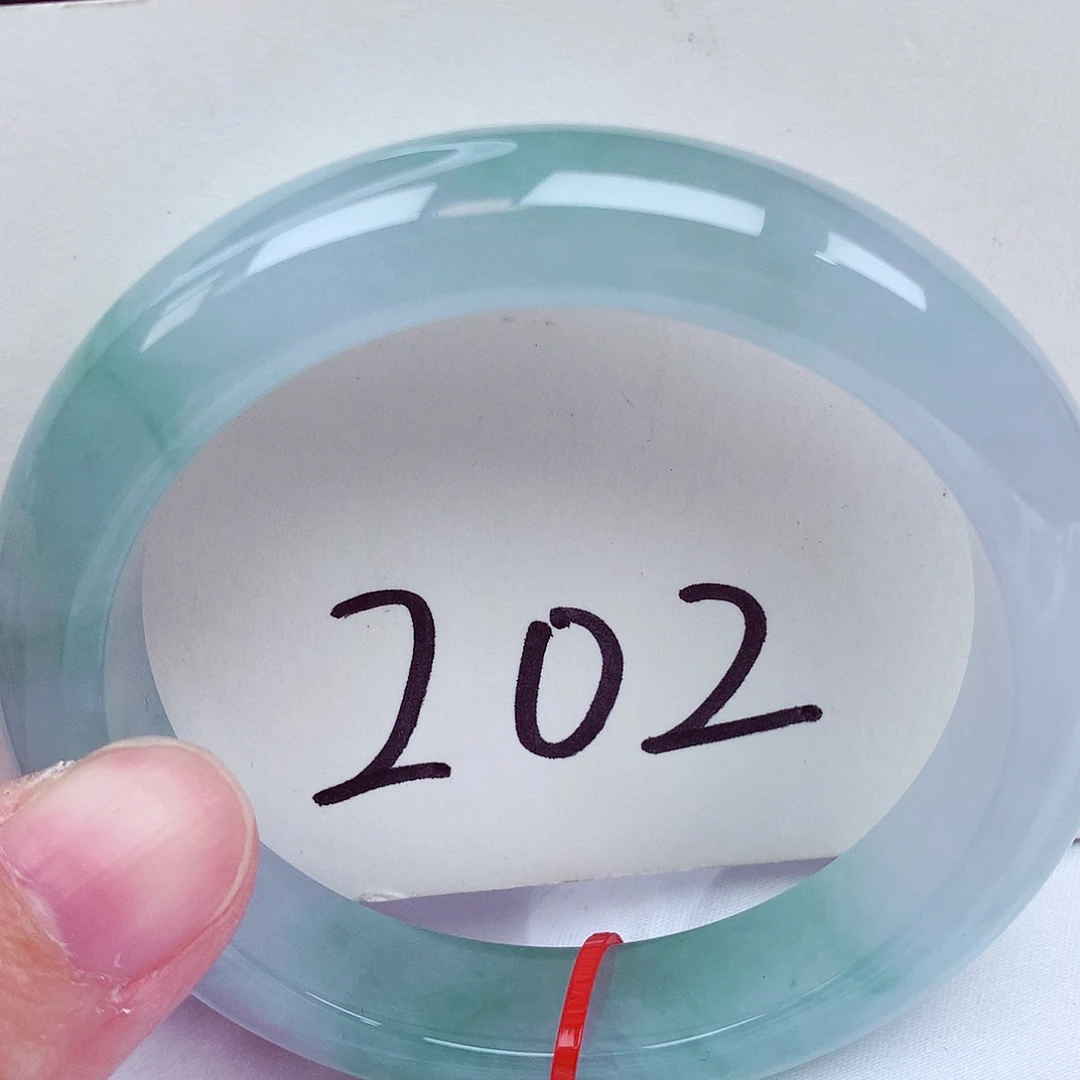 翡翠未镶嵌手镯翡翠