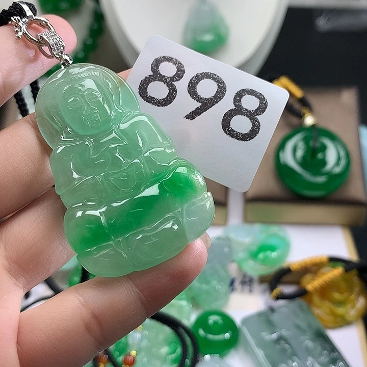 吊坠(赠链)未镶嵌翡翠