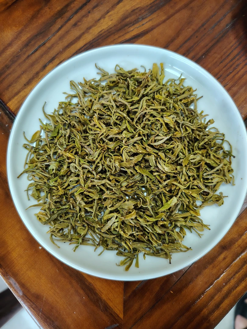 手工黄金芽新茶 高山绿茶 花香果香豆香 浓香耐泡