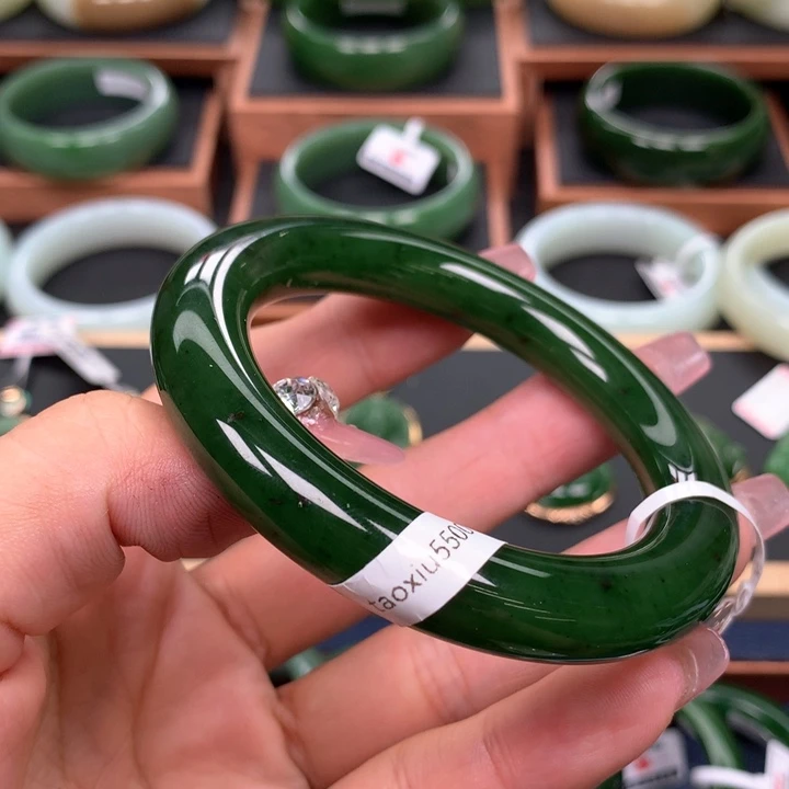 和田玉（碧玉）手镯未镶嵌