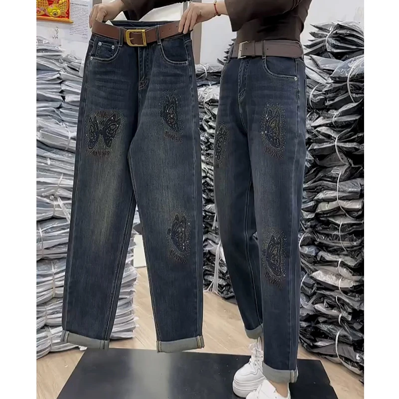 蓝灰色烫钻哈伦牛仔裤女2026春季新款大码胖mm宽松显瘦九分老爹裤