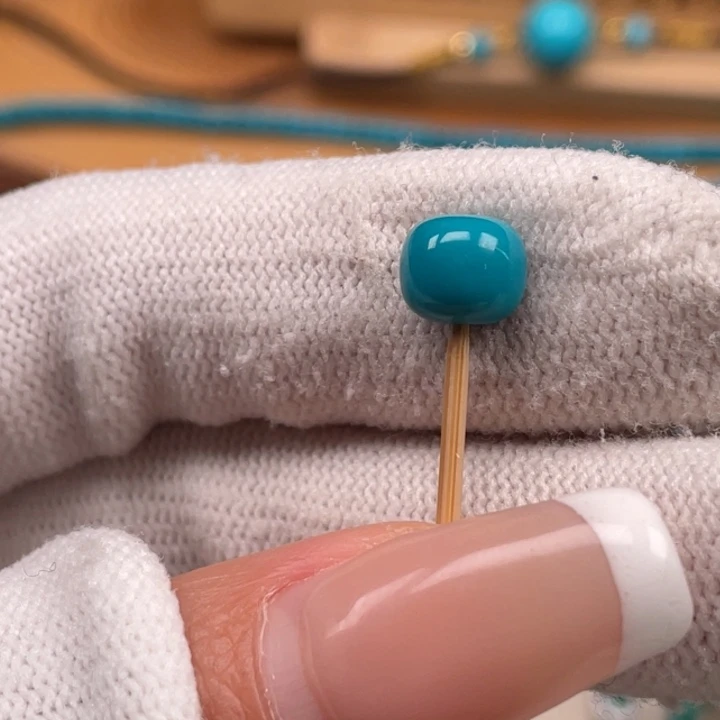 绿松石未镶嵌珠宝奇石8