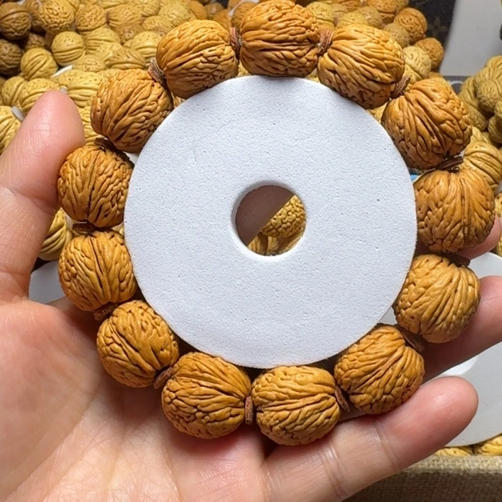 吊坠桃核龙鳞凤尾