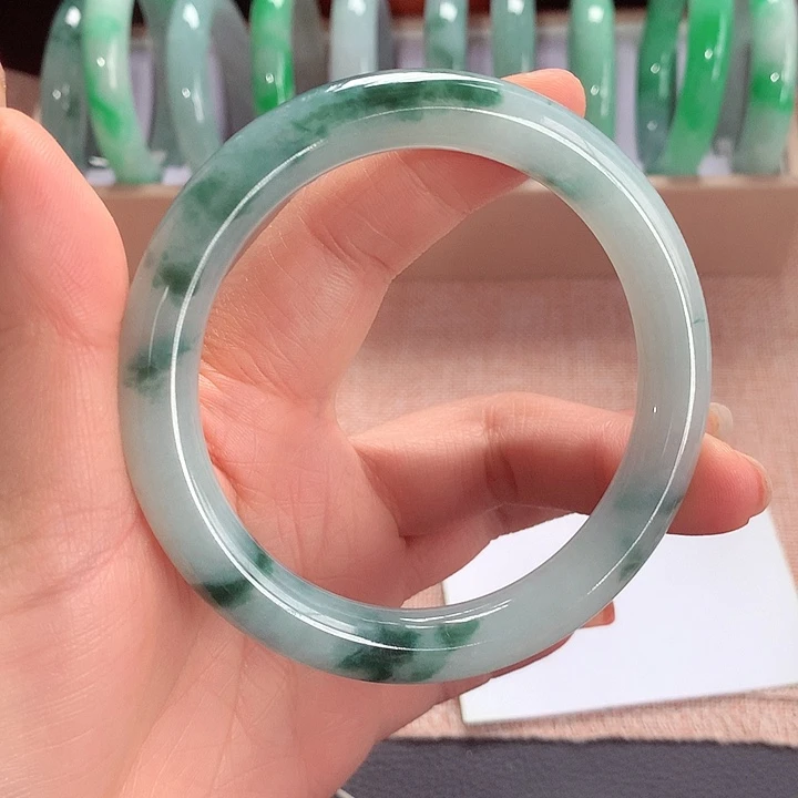 翡翠手镯未镶嵌夜***艳7号