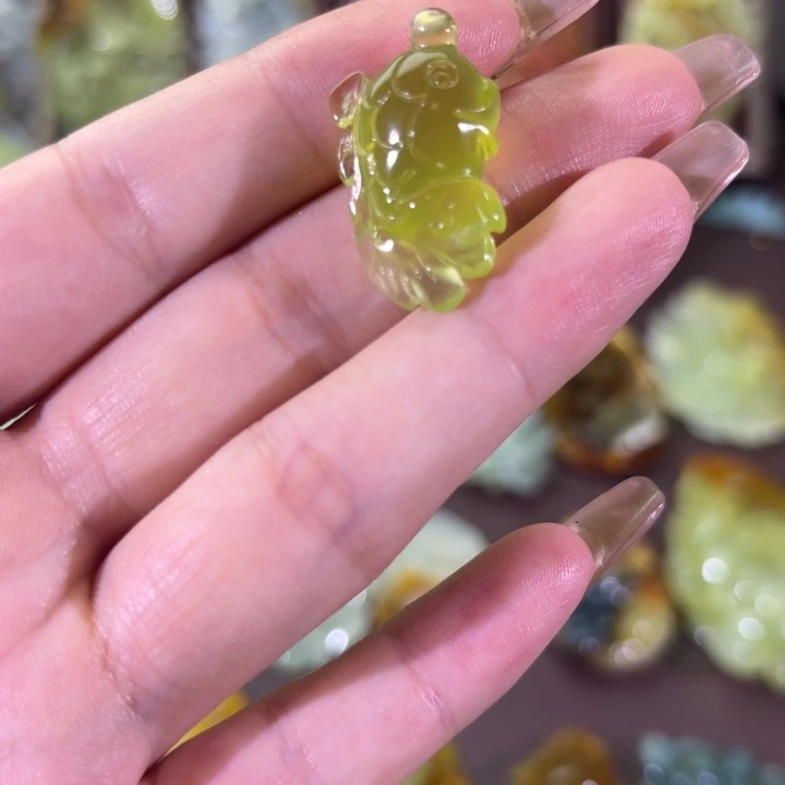 未镶嵌蛇纹石玉颈饰