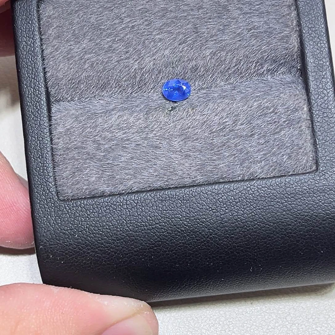 蓝宝石裸石裸石4x5矢车菊