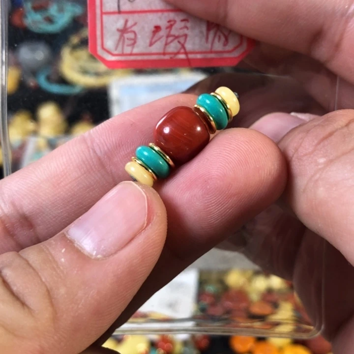 蜜蜡珠宝奇石未镶嵌