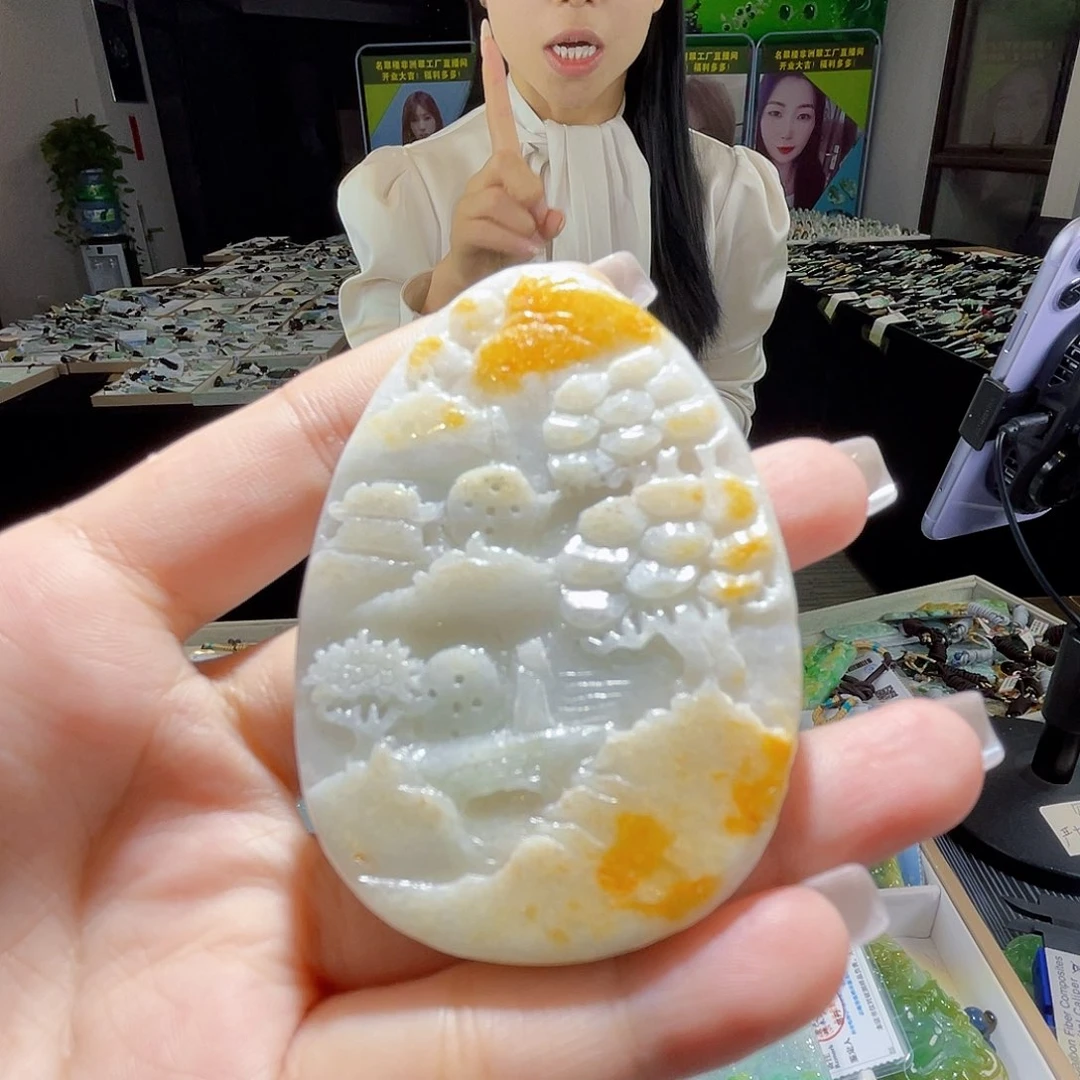颈饰未镶嵌翡翠一个